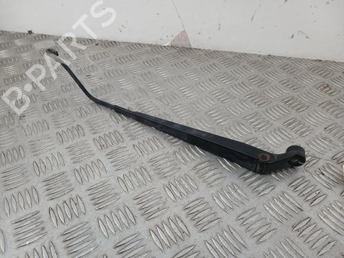 Used Front windshield wiper arm Front windshield wiper arm SUZUKI SWIFT III (MZ, EZ) 1.3 DDiS (RS413D) (75 hp) 40242143 40242143