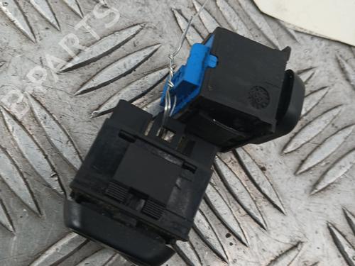 Used Left front window switch Left front window switch 38584122 38584122
