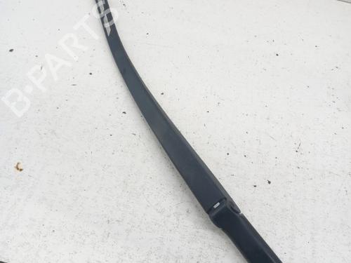 Used Front windshield wiper arm AUDI A3 Sportback (8PA) 2.0 FSI (150 hp) 28781675