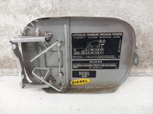 Used Fuel flap Fuel flap MERCEDES-BENZ C-CLASS (W203) C 200 CDI (203.004) (116 hp) 28768162 28768162