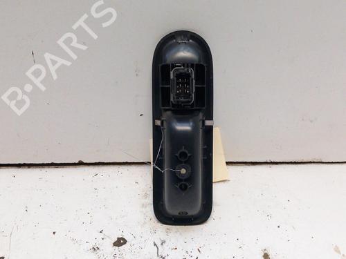 Used Right front window switch RENAULT CLIO III (BR0/1, CR0/1) 1.5 dCi (C/BR0G, C/BR1G) (68 hp) 28748329