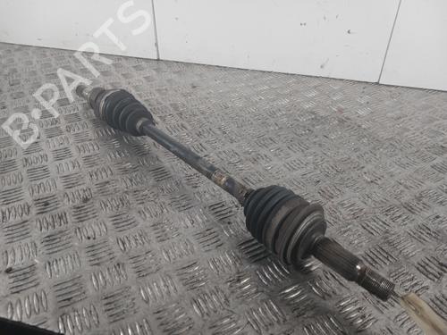 Used Left front driveshaft TOYOTA YARIS (_P9_) 1.0 VVT-i (KSP90_, KSP90R) (69 hp) 31629102