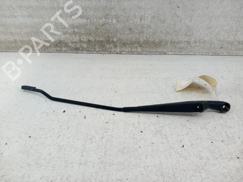Used Front windshield wiper arm VW PASSAT B5 (3B2) 1.8 (125 hp) 28744124