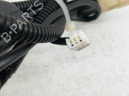 Sikkerhetsbelte-spenne Sikkerhetsbelte-spenne TOYOTA YARIS (_P9_) 1.4 D-4D (NLP90_, NLP90R) (90 hp) 28784227 28784227