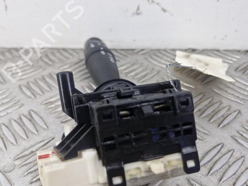 switch-suzuki-swift-iii-mz-ez-2005-40031788 main image
