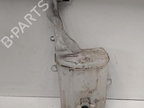 Used Windscreen washer tank TOYOTA YARIS (_P1_) 1.4 D-4D (NLP10_, NLP10R) (75 hp) 28784806