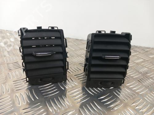 Used Air vent RENAULT TRAFIC III Van (FG_) 1.6 dCi 125 (FGMH) (125 hp) 28735879
