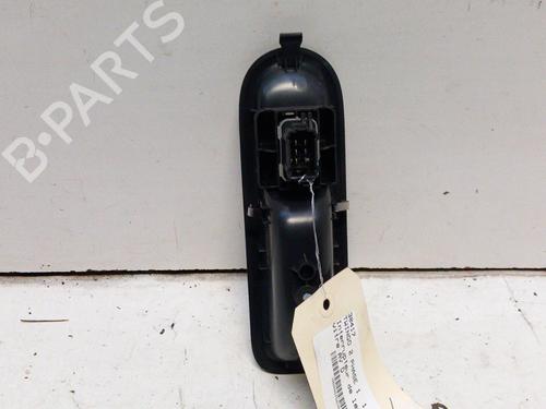Høyre Foran elrute bryter RENAULT TWINGO II (CN0_) 1.2 16V (CN04, CN0B) (75 hp) 28758999