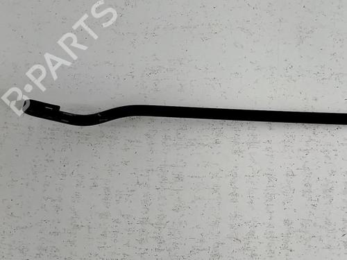 Used Front windshield wiper arm FORD FIESTA III (GFJ) 1.1 (55 hp) 28751285