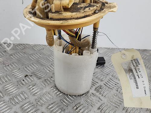 Used Fuel pump MERCEDES-BENZ CLA Coupe (C117) CLA 220 CDI / d (117.303) (163 hp) 28783053