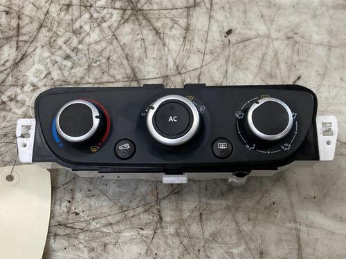 Climate control RENAULT MEGANE III Hatchback (BZ0/1_, B3_) 1.5 dCi (BZ0C) | BP28747168I5 