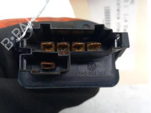 Used Heater resistor VW POLO III (6N1) 60 1.4 (60 hp) 28746839