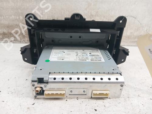 Used Radio Radio RENAULT TWINGO III (BCM_, BCA_) 1.0 SCe 70 (BCMB) (69 hp) 28733965 28733965