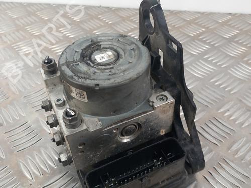 Used ABS pump ABS pump VW PASSAT B8 Variant (3G5, CB5) 2.0 TDI (150 hp) 28735342 28735342