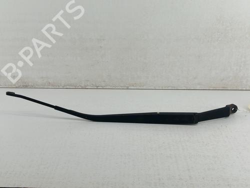 Used Front windshield wiper arm HYUNDAI TUCSON (JM) 2.0 CRDi (140 hp) 28761915