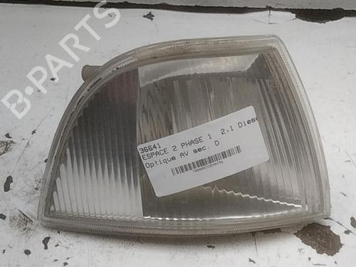 Used Right front indicator RENAULT ESPACE II (J/S63_) 2.1 TD (J633, J634, J/S635, J/S63D) (88 hp) 28789138