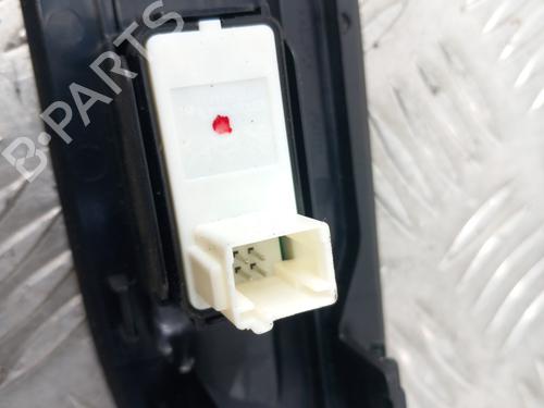 Used Right front window switch Right front window switch PEUGEOT 308 SW III (FC_, FJ_, FR_, F4_, FN_) BlueHDi 130 (FCYHZL, FCYHZT) (131 hp) 30883479 30883479