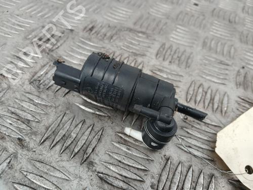 Used Washer pump Washer pump RENAULT CLIO II (BB_, CB_) 1.2 (BB0A, BB0F, BB10, BB1K, BB28, BB2D, BB2H, CB0A,... (58 hp) 30308110 30308110