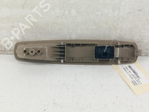 Used Right front window switch RENAULT GRAND SCÉNIC III (JZ0/1_) 1.9 dCi (JZ0J, JZ0N, JZ1K, JZ1S) (131 hp) 28772925
