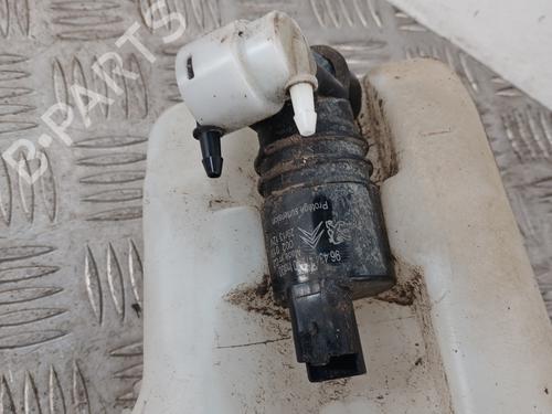 windscreen-washer-tank-citroen-c4-cactus-2014-32854364 main image