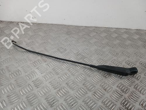 Used Front windshield wiper arm RENAULT CLIO II (BB_, CB_) 1.5 dCi (B/CB07) (65 hp) 30335681