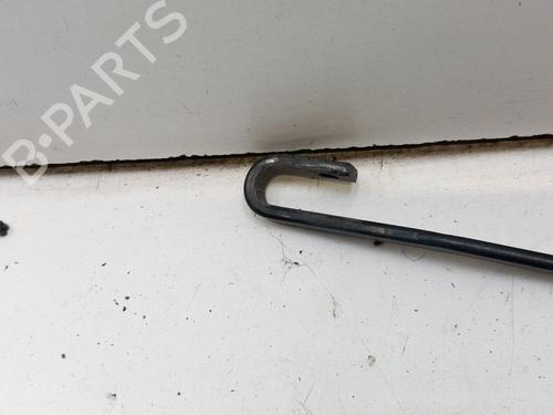 Used Front windshield wiper arm RENAULT KANGOO Express (FW0/1_) 1.5 dCi 90 (FW0G, FW05, FW08, FW11) (90 hp) 28770435