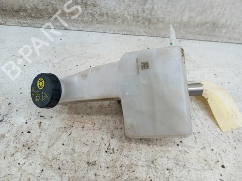 Used Brake master cylinder Brake master cylinder PEUGEOT 208 II (UB_, UP_, UW_, UJ_) 1.5 BlueHDI 100 (102 hp) 28743364 28743364