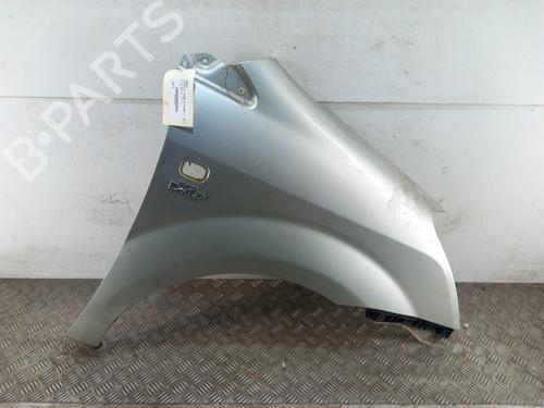 Used Right front fenders TOYOTA COROLLA Verso (ZER_, ZZE12_, R1_) 2.0 D-4D (CUR10_, CUR10R) (116 hp) 28744252