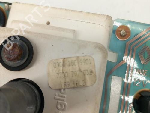 Used Instrument cluster RENAULT 21 (B48_) 1.7 (B48E) (90 hp) 28746032