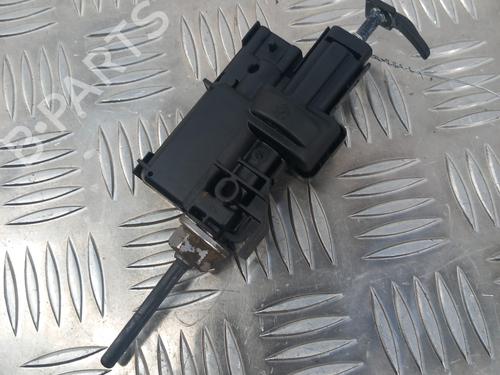 Used Fuel door actuator RENAULT MEGANE III Hatchback (BZ0/1_, B3_) 1.5 dCi (BZ0C) (90 hp) 28782114