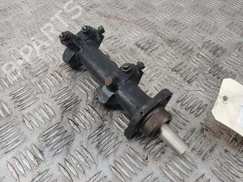 Used Brake master cylinder RENAULT TRAFIC Van (T_, P_, V_) 2.1 D (58 hp) 32299202
