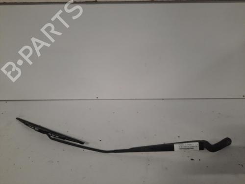 Used Front windshield wiper arm FORD FIESTA V (JH_, JD_) 1.4 TDCi (68 hp) 28784951