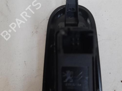 Used Left rear window switch Left rear window switch PEUGEOT 3008 I MPV (0U_) 2.0 HDi (163 hp) 28758410 28758410