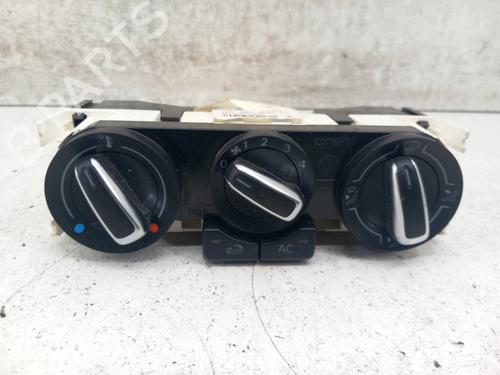 Used Climate control VW POLO V (6R1, 6C1) 1.2 (70 hp) 28743617
