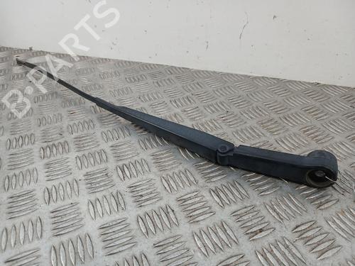 Used Front windshield wiper arm Front windshield wiper arm 37449054 37449054