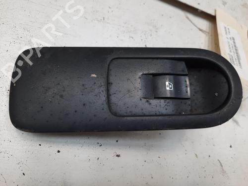 Pulsantiera anteriore destra RENAULT GRAND SCÉNIC II (JM0/1_) 1.5 dCi (JM02, JM13) (101 hp) 28749571