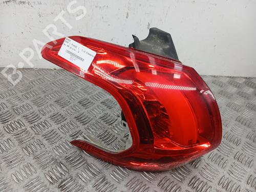 Used Left taillight Left taillight PEUGEOT 2008 I (CU_) 1.2 THP 110 / PureTech 110 (110 hp) 35815231 35815231