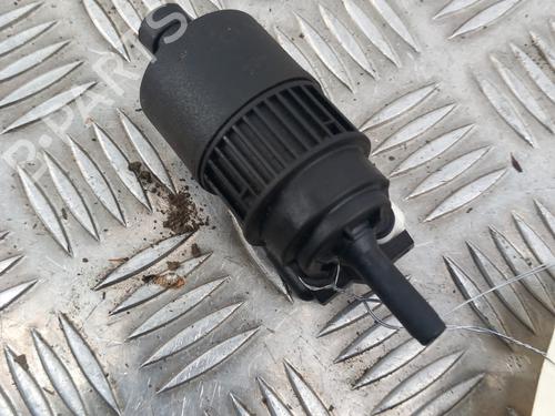 Used Washer pump Washer pump RENAULT MEGANE I (BA0/1_) 1.4 e (BA0E, BA0V) (75 hp) 28741726 28741726