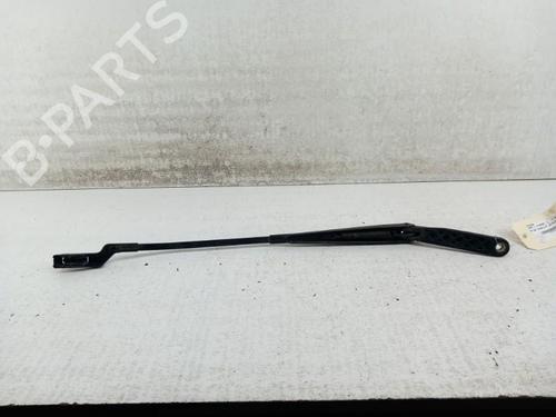 Used Front windshield wiper arm PEUGEOT 308 I (4A_, 4C_) 1.6 HDi (109 hp) 28767892