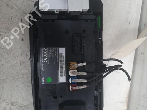 Used Display monitor Display monitor RENAULT MEGANE III Hatchback (BZ0/1_, B3_) 1.5 dCi (BZ0C) (90 hp) 28772400 28772400