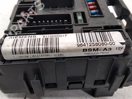 Used Fuse box Fuse box CITROËN C5 I (DC_) 2.0 HDi (DCRHZB, DCRHZE) (109 hp) 28733729 28733729