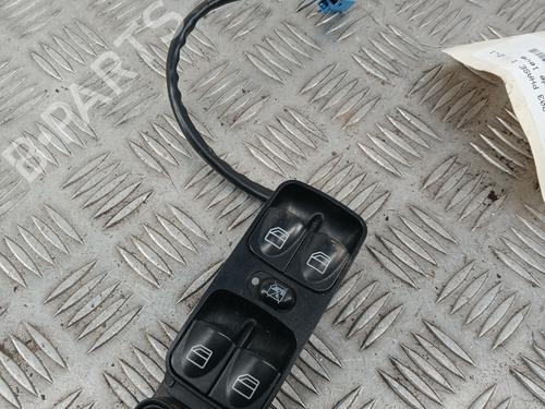 Used Left front window switch MERCEDES-BENZ C-CLASS (W203) C 200 CDI (203.004) (116 hp) 30392352