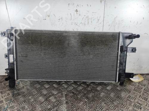 water-radiator-nissan-leaf-ze0-2010-2011-2012-2013-2014-2015-2016-2017-33888018 main image