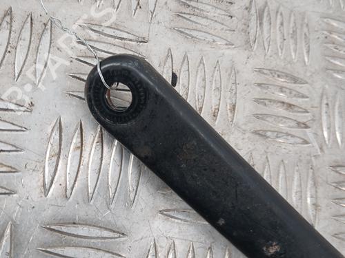 front-windshield-wiper-arm-renault-twingo-iii-bcm_-bca_-2014-32335256 main image