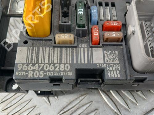 Used Fuse box Fuse box PEUGEOT 308 I (4A_, 4C_) 1.6 HDi (90 hp) 39395137 39395137