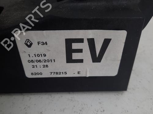 Used Gear lever Gear lever RENAULT MEGANE III Hatchback (BZ0/1_, B3_) 1.9 dCi (BZ0N, BZ0J) (131 hp) 28761995 28761995