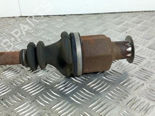 Drivaksel foran Høyre RENAULT CLIO II (BB_, CB_) 1.4 16V (B/CB0P, BB13) (98 hp) 28784265