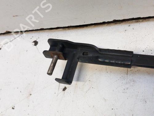 Front windshield wiper arm VW GOLF PLUS V (5M1, 521) 2.0 TDI | BP28794369C143 