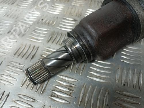 Used Right front driveshaft Right front driveshaft DACIA SANDERO II 1.5 dCi (90 hp) 28743056 28743056