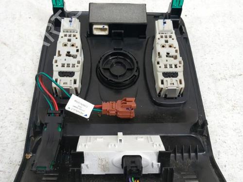 interior-roof-light-renault-arkana-i-lcm_-ldn_-2019-28748389 main image